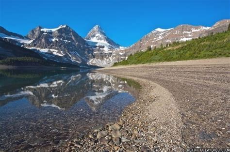 Mount Assiniboine Facts & Information - Beautiful World Travel Guide