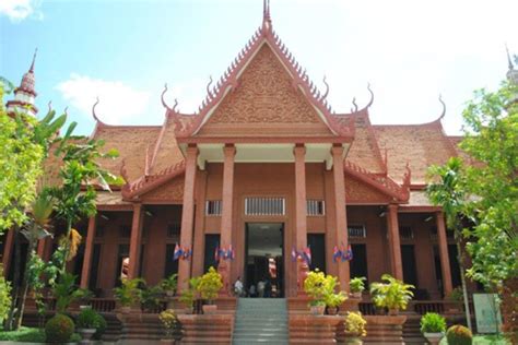 Museums in Phnom Penh | Luxury and Boutique Hotels