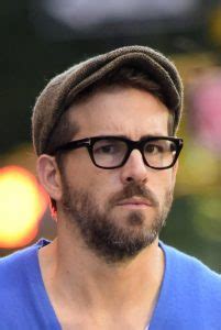 5 Rockin' Ryan Reynolds Beard Styles – HairstyleCamp