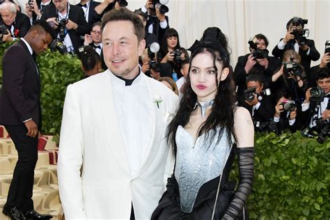 Elon Musk and Grimes Make Their Debut as a Couple at the Met Gala ...