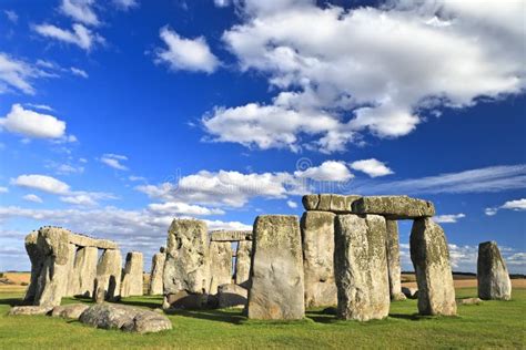 Stonehenge An Ancient Prehistoric Stone Monument Near Salisbury ...