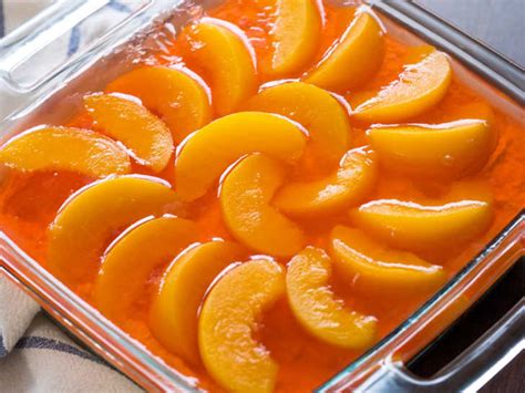 Peach Pretzel Jello Salad | Crafty House