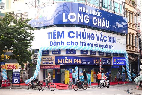 Trung tâm Tiêm chủng FPT Long Châu 'hạ cánh' tại Hà Nội