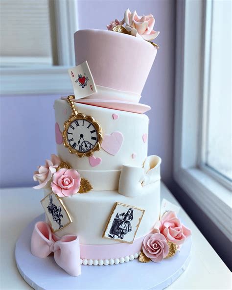 50 Alice in Wonderland Cake Design Images (Cake Gateau Ideas) - 2020 ...