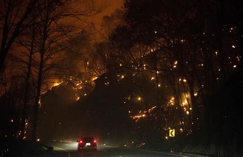 Gatlinburg Wildfires Force Evacuations: ‘It Was Like Driving Into Hell’ - The New York Times