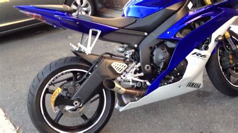 blue 2010 yamaha R6 - YouTube