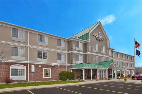 Country Inn & Suites by Radisson, Big Rapids, MI Big Rapids, Michigan ...