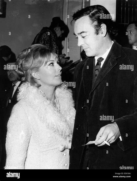 Actress Kim Novak with husband Richard Johnson at the performance of ...