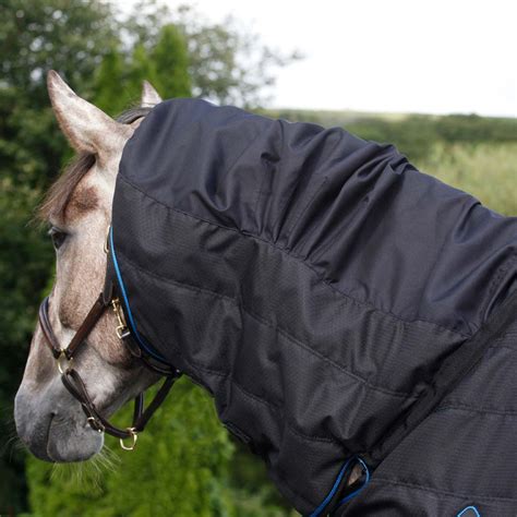 Stable Rugs | Heavy, Medium & Lightweight Rugs | Harry Hall