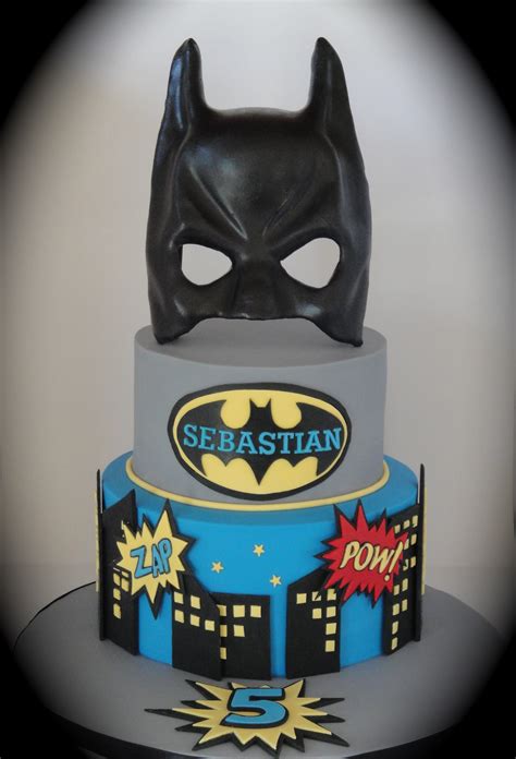 Batman Cake - CakeCentral.com