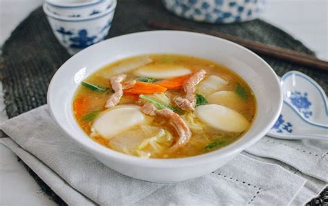 Chinese Rice Cake Soup (年糕汤) - The Woks of Life | Recipe | Chinese soup recipes, Soup recipes ...