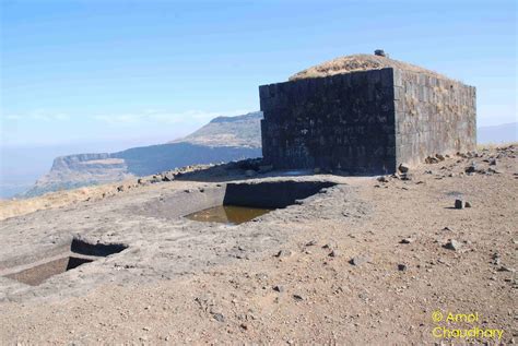 Deccan Hikers: Harihar Fort