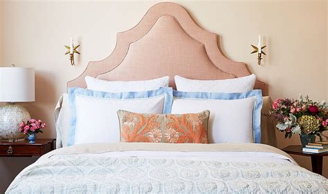 Find Your Perfect Bed Pillow Arrangement | Bed pillows, Bed pillow ...