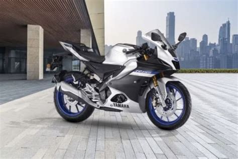 Yamaha R15 v4 Price in Bangladesh, Colors, Mileage, Features, Specs and Competitors - Wheel Wale