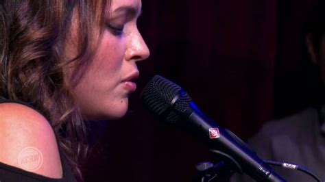 Norah Jones performing "Don't Know Why" Live on KCRW | Norah jones ...