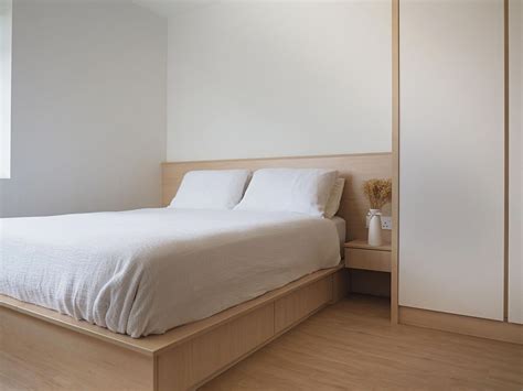 Muji inspired interior design in Singapore #minimalistbedroom | Muji home, Muji inspired home ...