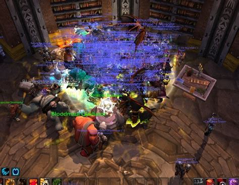 The heirloom vendor in Ironforge is a little swamped : gaming