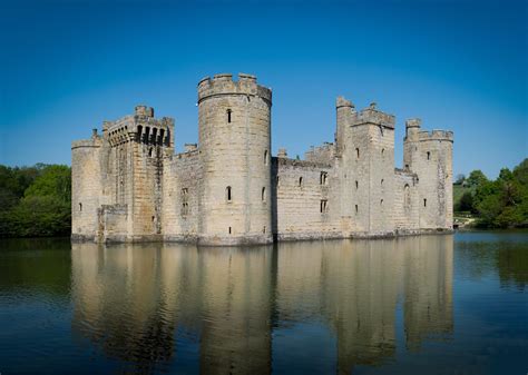 Camping near Bodiam Castle | Best campsites in Bodiam, Sussex