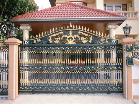 Iron gates design gallery - 10 Images - Kerala home design and floor plans