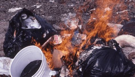 Plastic: Burning Plastic And Its Dangerous Effects – Version Weekly