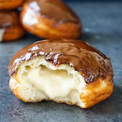 I made vegan boston cream donuts!!😍😍 : r/veganrecipes