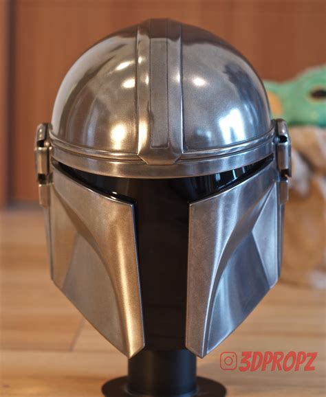 Cold Metal Cast Mandalorian Helmet : r/TheMandalorianTV