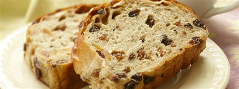 Cinnamon Raisin Bread – Small Loaf | Recipes | Robin Hood®