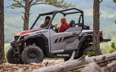 Can-Am Commander DPS 1000R vs. Yamaha RMAX2 1000 vs. Polaris General 1000: By the Numbers | ATV.com