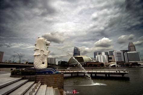 A Quiet Merlion Park – Helluva Times