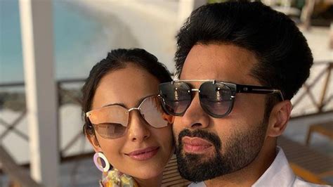 Rakul Preet Singh pens adorable birthday wish for boyfriend Jackky Bhagnani