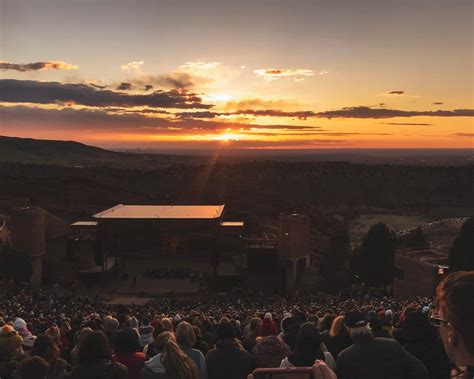 Sunrise from Red Rocks, Colorado : SkyPorn