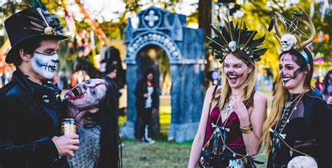 √ How long is the new orleans halloween parade | ann's blog