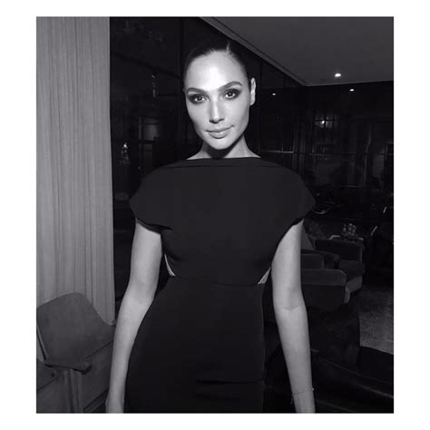 Gal Gadot on her 'SNL' Debut: "My Fear is to Speak like a Dummy ...