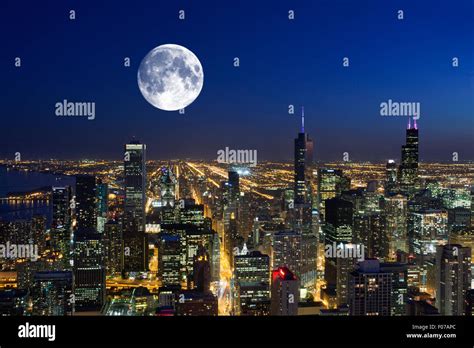 DOWNTOWN LOOP SKYLINE CHICAGO ILLINOIS USA Stock Photo - Alamy