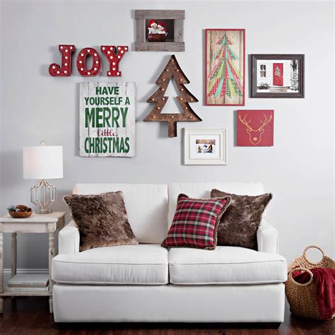 35 Best Christmas Wall Decor Ideas and Designs for 2021