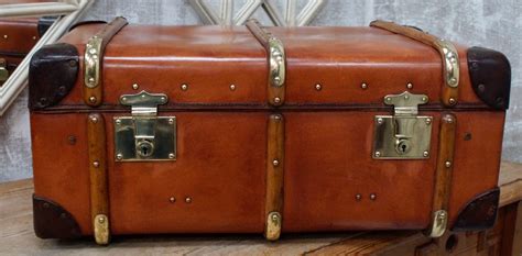 Vintage Travel Trunk, 1940s for sale at Pamono