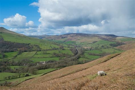 A View Over the Hope Valley in the Peak District, Derbyshire Stock Photo - Image of grass, peaks ...