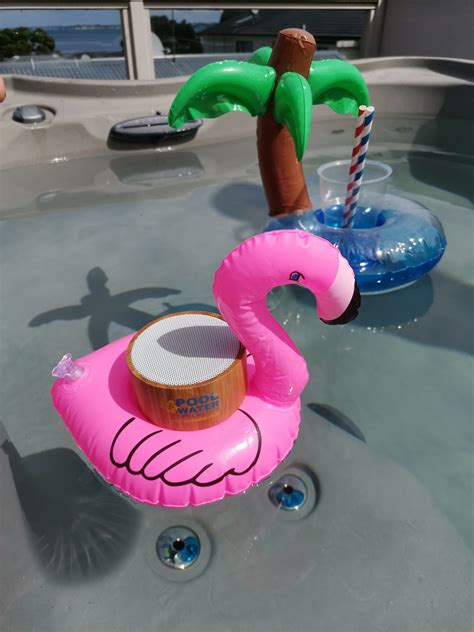 Floating Cup Holder - Pool Water Specialists