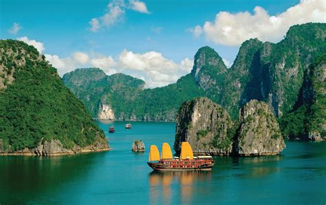 Best traveling: Tourist attractions in Vietnam