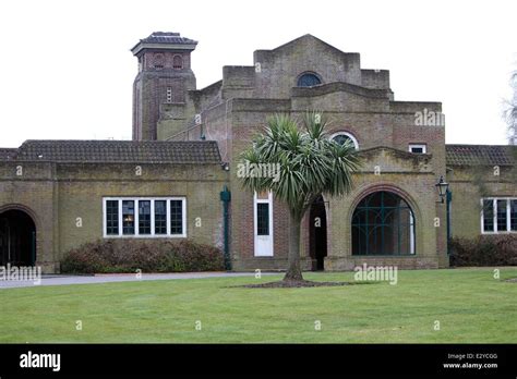 Mortlake Crematorium where Baroness Margaret Thatcher will be cremated ...