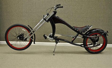 SCHWINN STINGRAY CHOPPER-STYLE BICYCLE