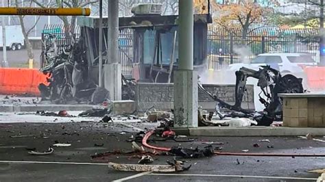 Car Crash and Explosion at U.S.-Canada Border Leaves Two Dead, Border ...