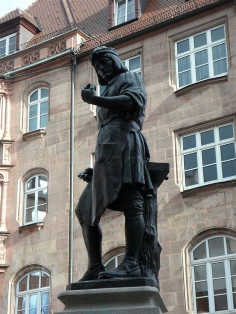 Download free photo of Peter henlein,henlein,nuremberg,inventor,monument - from needpix.com