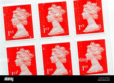 First class postage stamps hi-res stock photography and images - Alamy