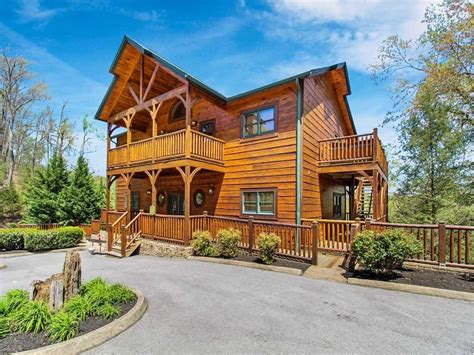 Big Sky Lodge Ii Cabin in Gatlinburg w/ 7 BR (Sleeps28)