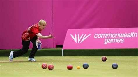 Lawn Bowls Game, How to Play, Lawn Bowls Rules & Equipment