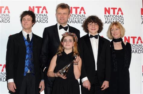 When did Outnumbered 'parents' Hugh Dennis and Claire Skinner get together, and who were they ...