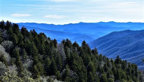 Winter Hiking in the Smoky Mountains | Things to See, Tips & Hiking Trails