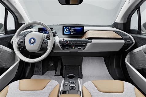 2014 BMW i3 Interior Front - egmCarTech