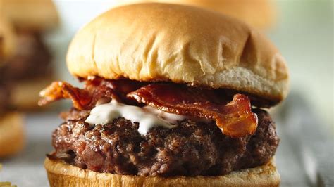 Grilled Bacon-Cheeseburgers (Crowd Size) Recipe - BettyCrocker.com